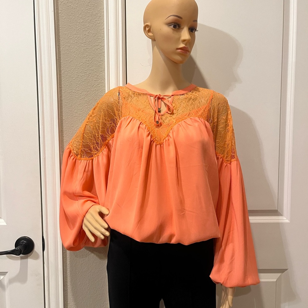 NWOT “BEBE” ORANGE / CORAL BLOUSE - SMALL